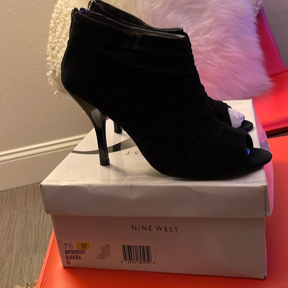 Nine West black suede booties